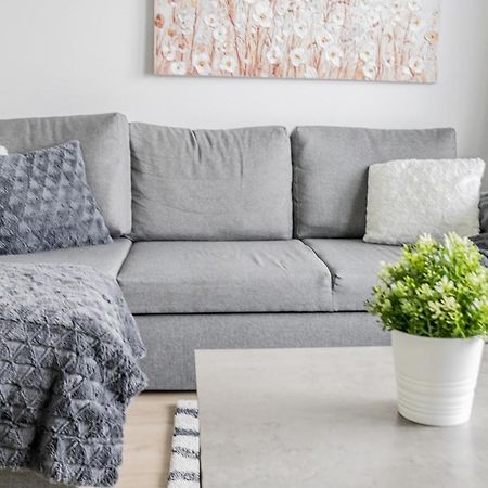 إسبو Sleepwell Apartments Niittykumpu 12 - Metro, 15 Min From Helsinki City المظهر الخارجي الصورة